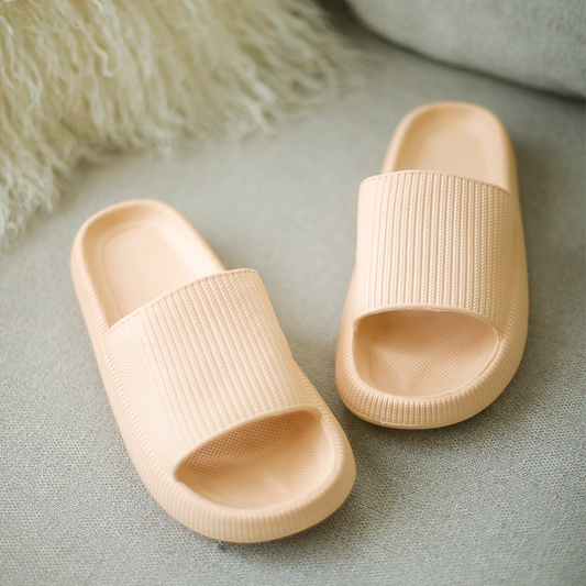 Ibiza | The Shock-Absorbing Ultra-Cushioned Cloud Slides