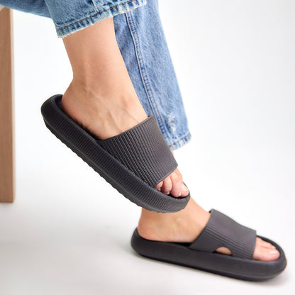 Ibiza | The Shock-Absorbing Ultra-Cushioned Cloud Slides