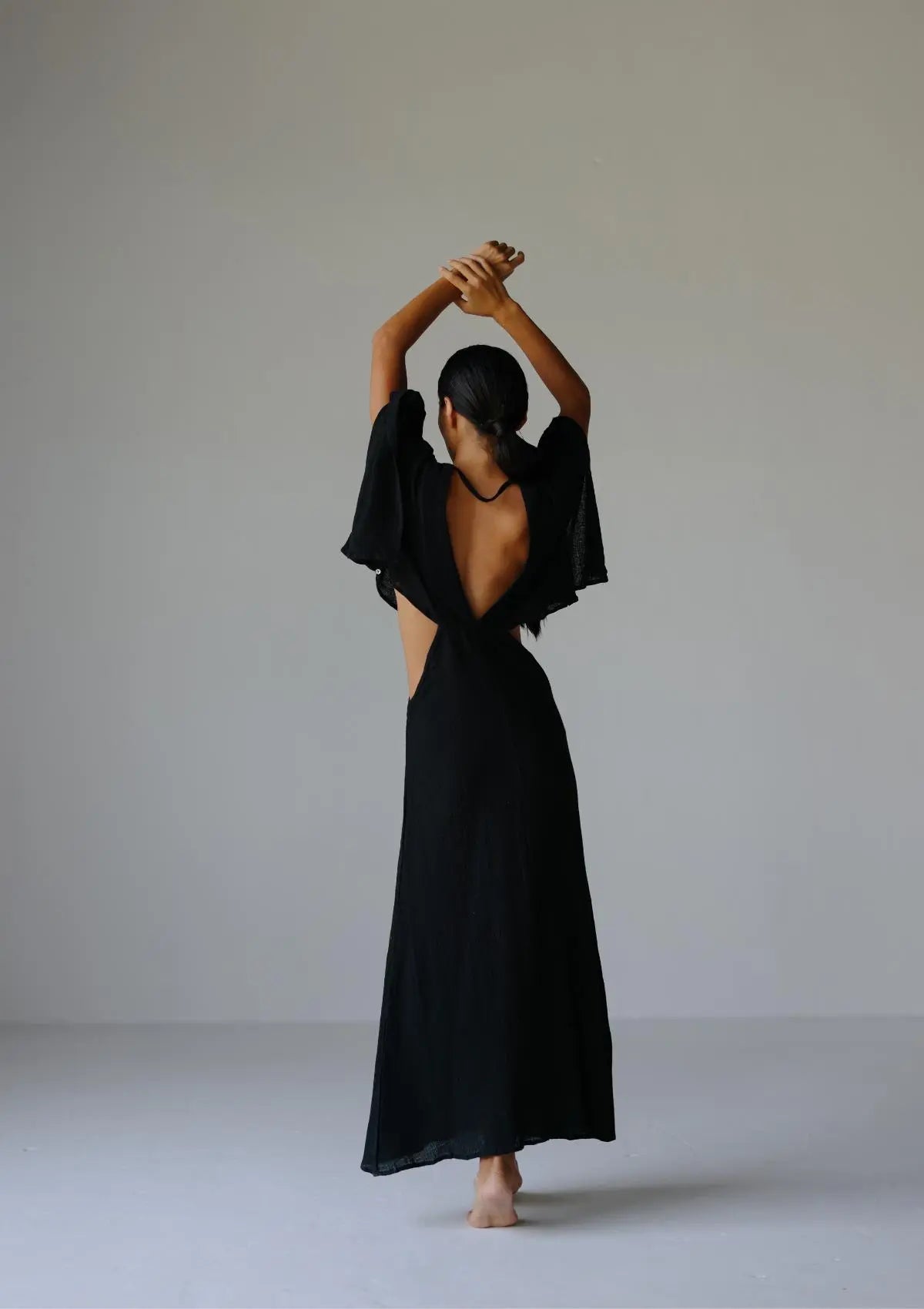 Aurora | The Silhouette of Modern Mystery