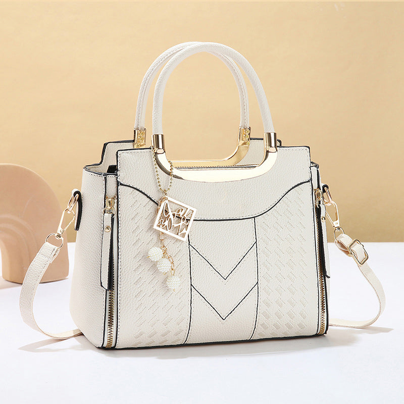Nikki | The V-Quilted Structured Crossbody Tote