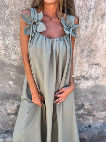Flory | The Sculpted U-Neck Flowing Silhouette Midi