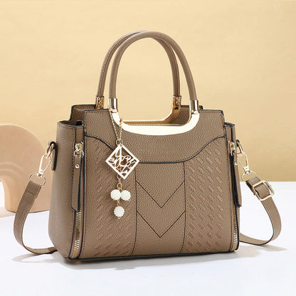 Nikki | The V-Quilted Structured Crossbody Tote