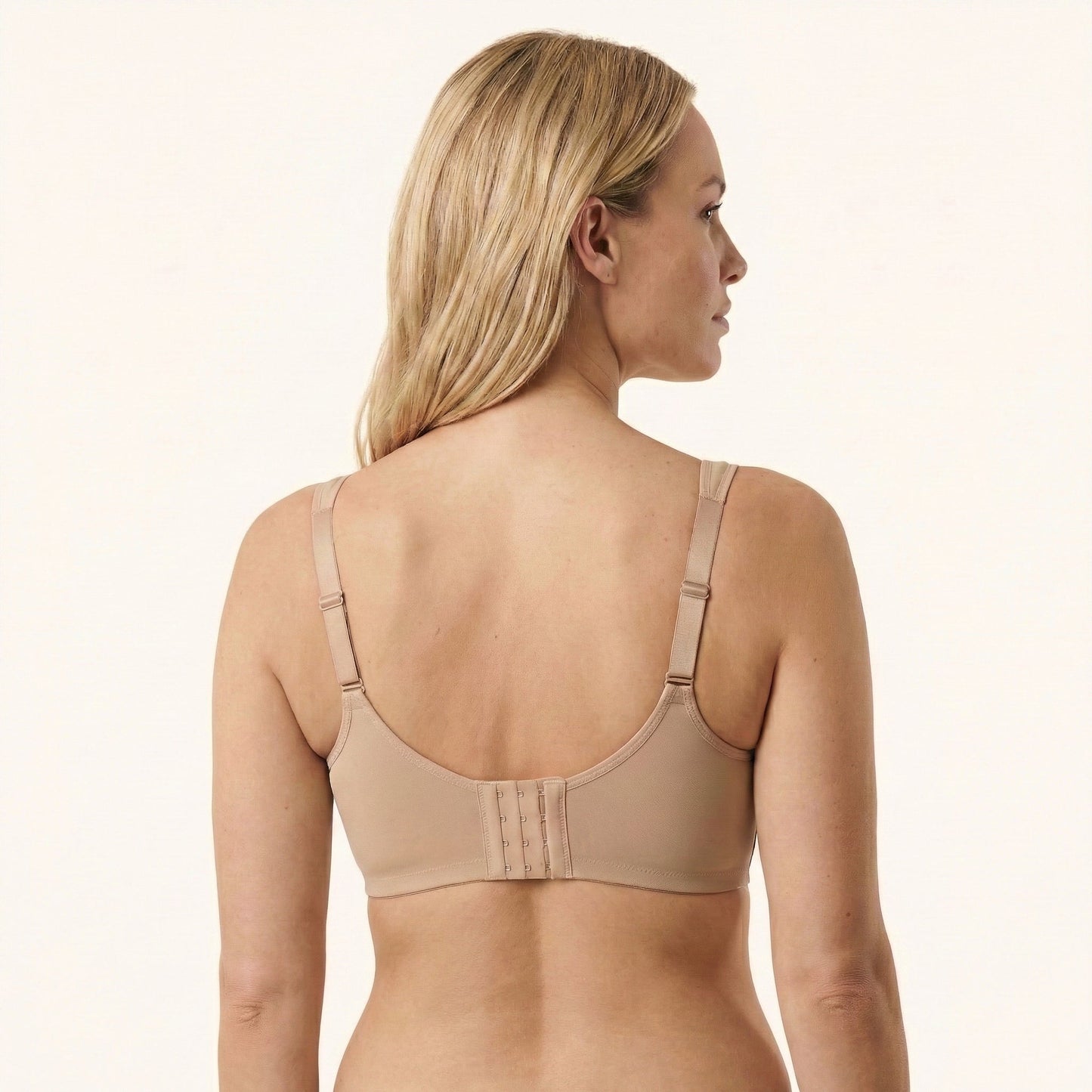 Braby | The Zero-Gravity Full-Coverage Airflow Support Bra