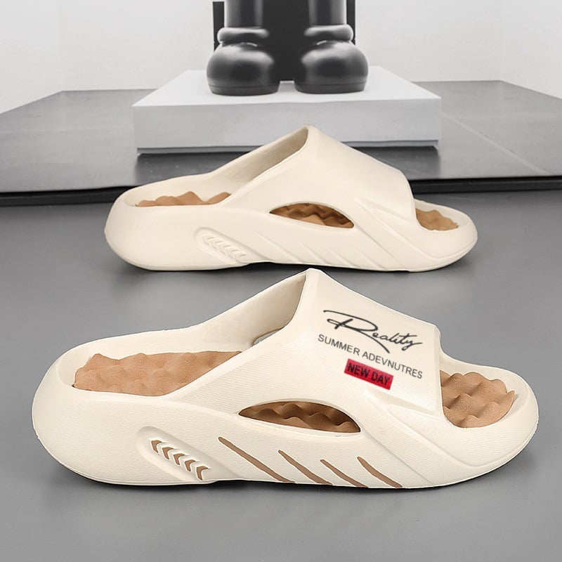 Casy | The Lightweight Dual-Tone Cushion Cloud Slide