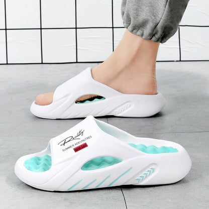 Casy | The Lightweight Dual-Tone Cushion Cloud Slide