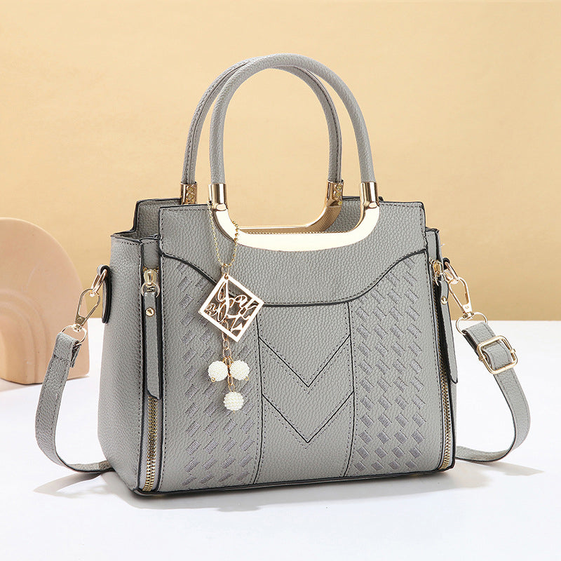 Nikki | The V-Quilted Structured Crossbody Tote