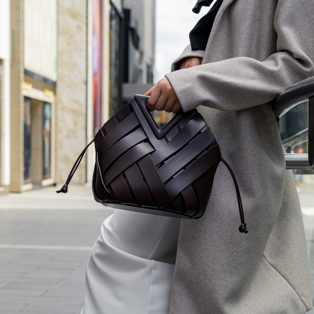 Elara | The Sculpted Intricate-Weave Origami Handbag