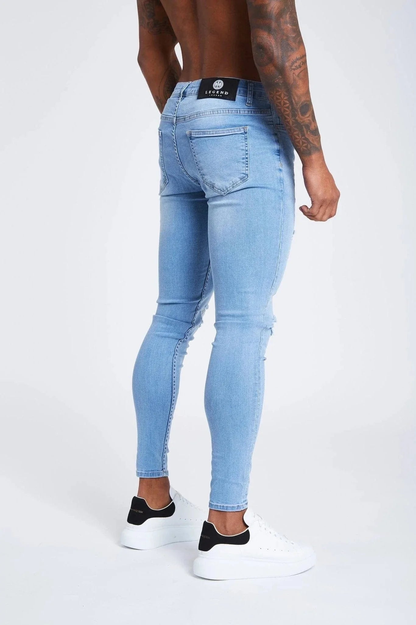 Ilay | The Signature Four-Way Stretch Ripped Jeans