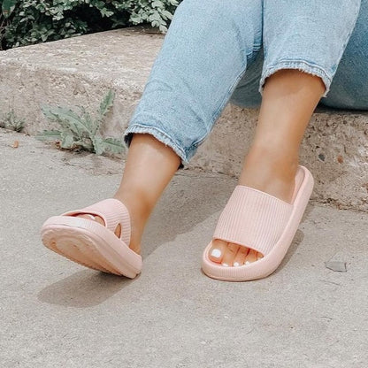 Ibiza | The Shock-Absorbing Ultra-Cushioned Cloud Slides