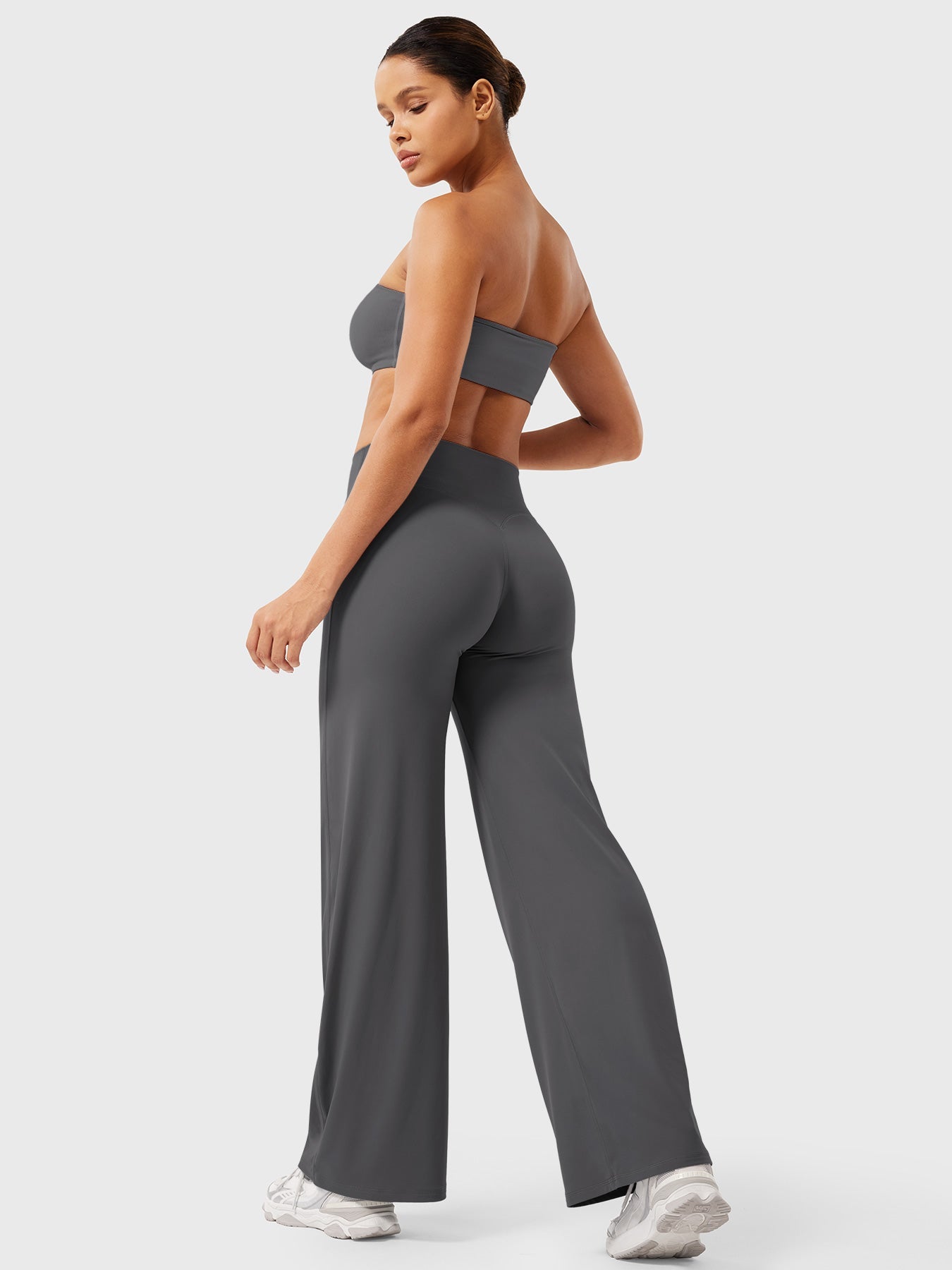 Yeoreo | The High-Waist Seamless-Front Straight-Leg Leggings