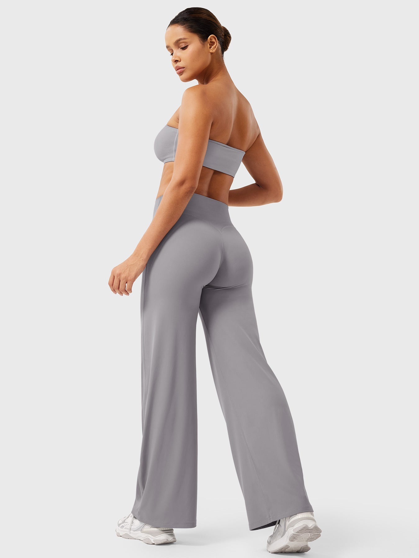 Yeoreo | The High-Waist Seamless-Front Straight-Leg Leggings