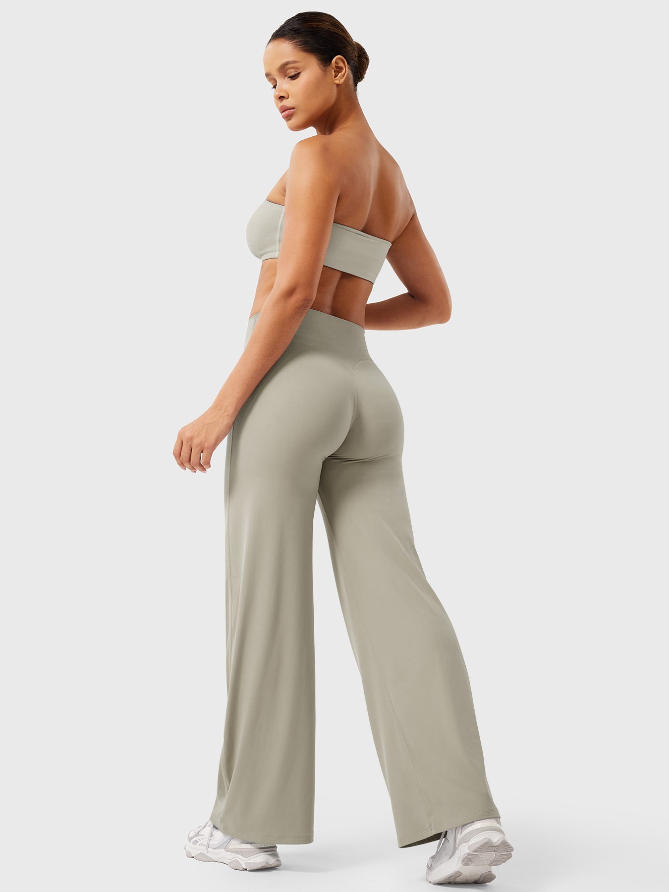 Yeoreo | The High-Waist Seamless-Front Straight-Leg Leggings