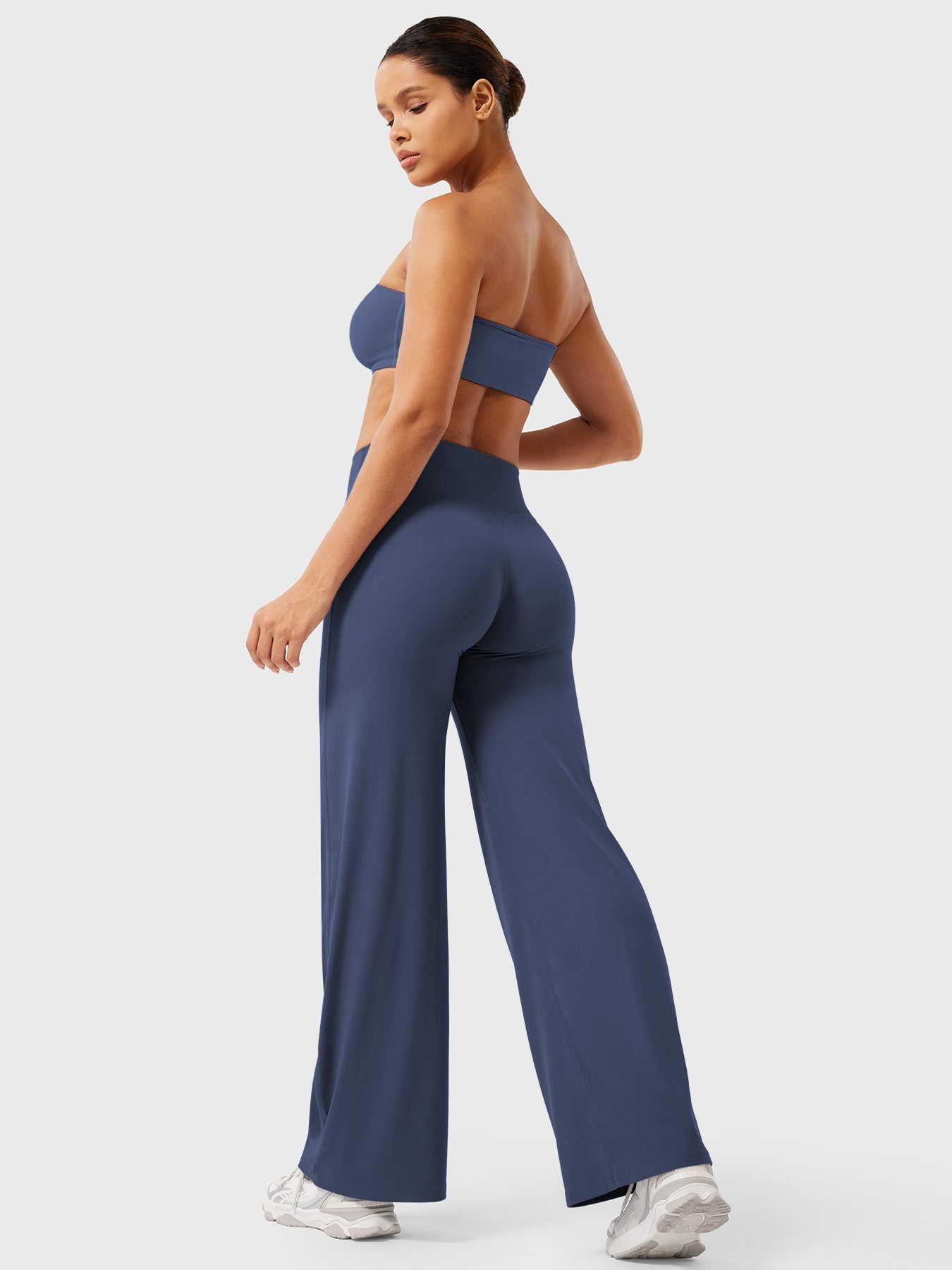 Yeoreo | The High-Waist Seamless-Front Straight-Leg Leggings